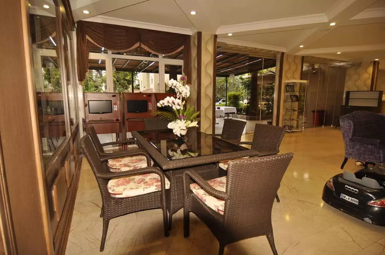 CLUBDORADO_SHABAVIZ (21).jpg